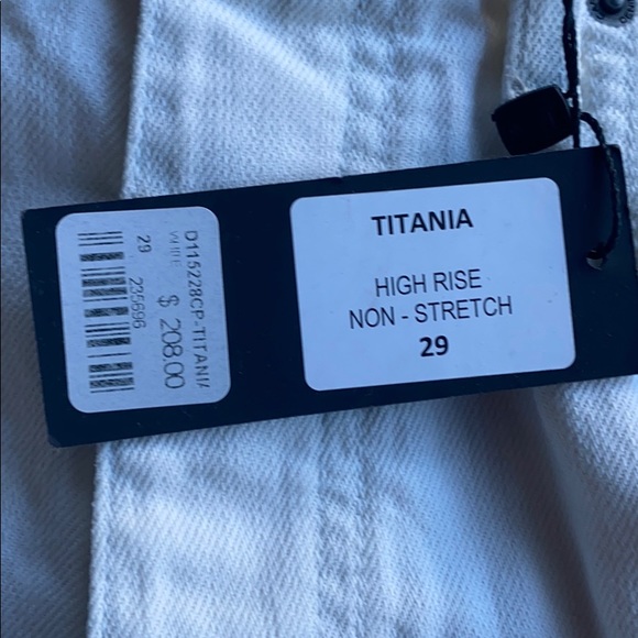 LF Carmar Jean White Titania Cargo Pocket Shorts - Picture 3 of 8